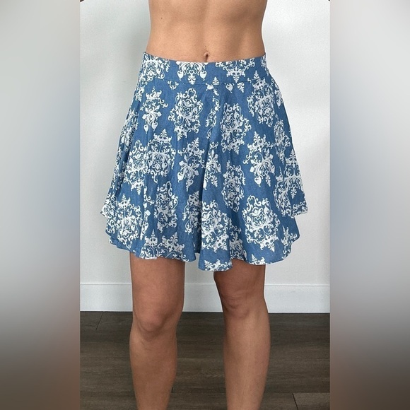 mika & gala Dresses & Skirts - LF Mika & Gala Skirt blue with white embellishments size M